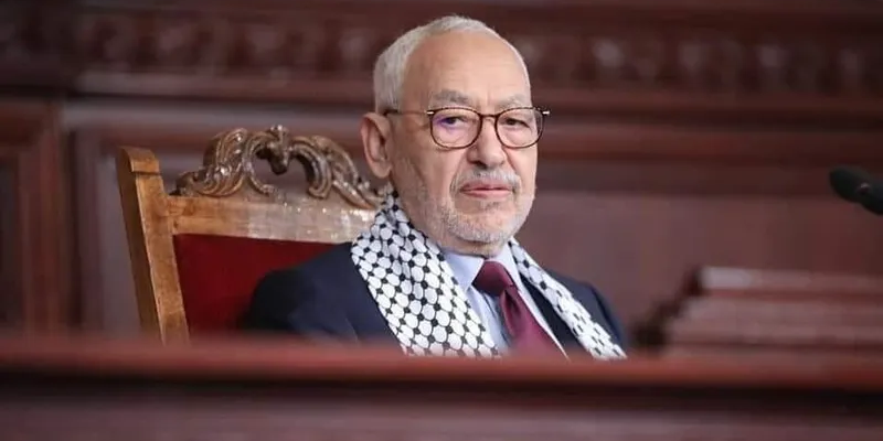 رجل " من أقصى المدينة" 