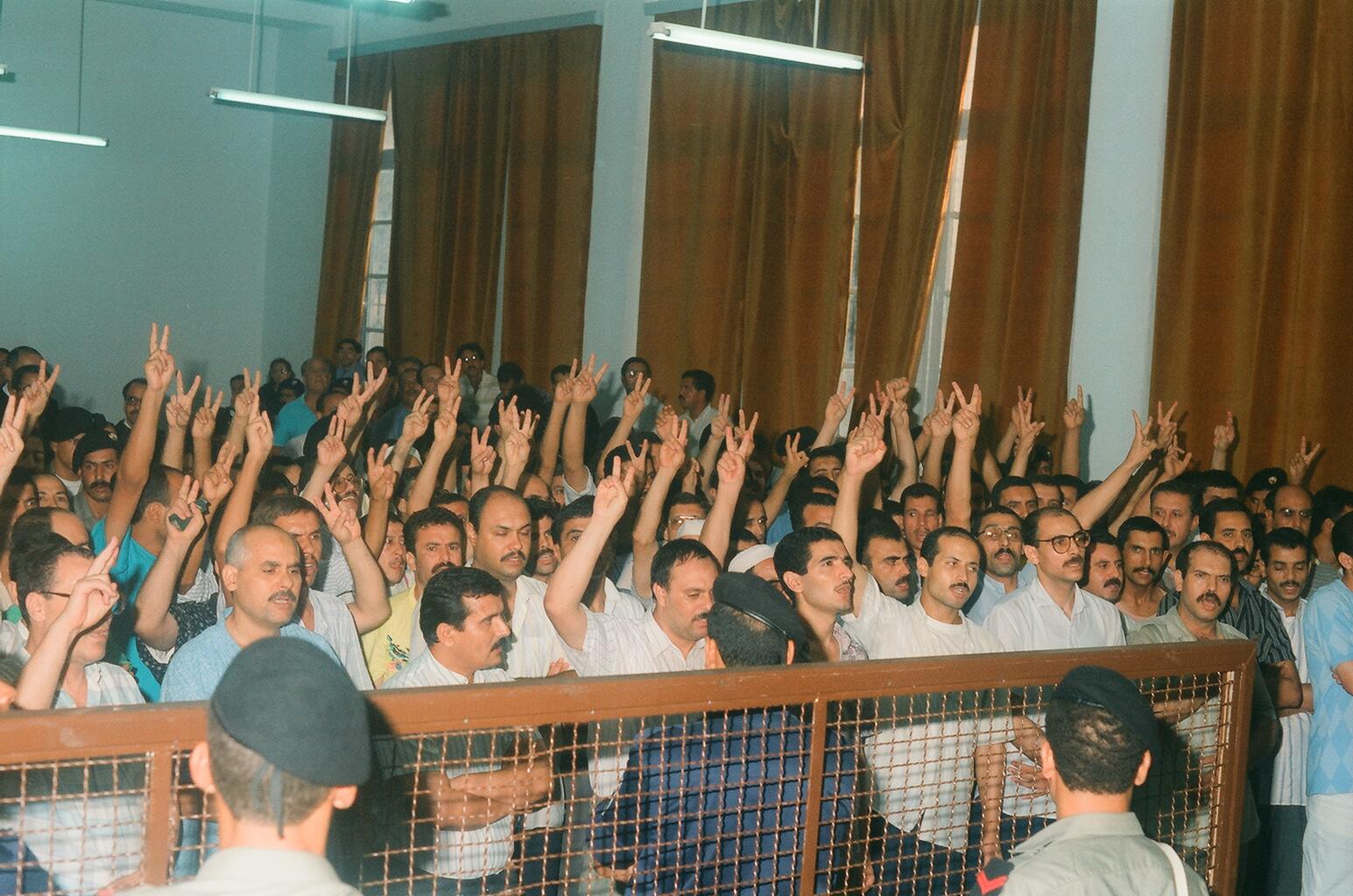 جلسة المحكمة العسكرية 4