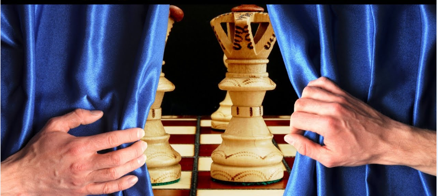 وقفة مع "السياسي الذكي" 