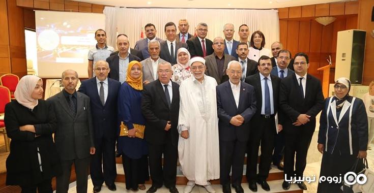 من جديد بين الشيخ ونخبته ... العدل في الميزان.