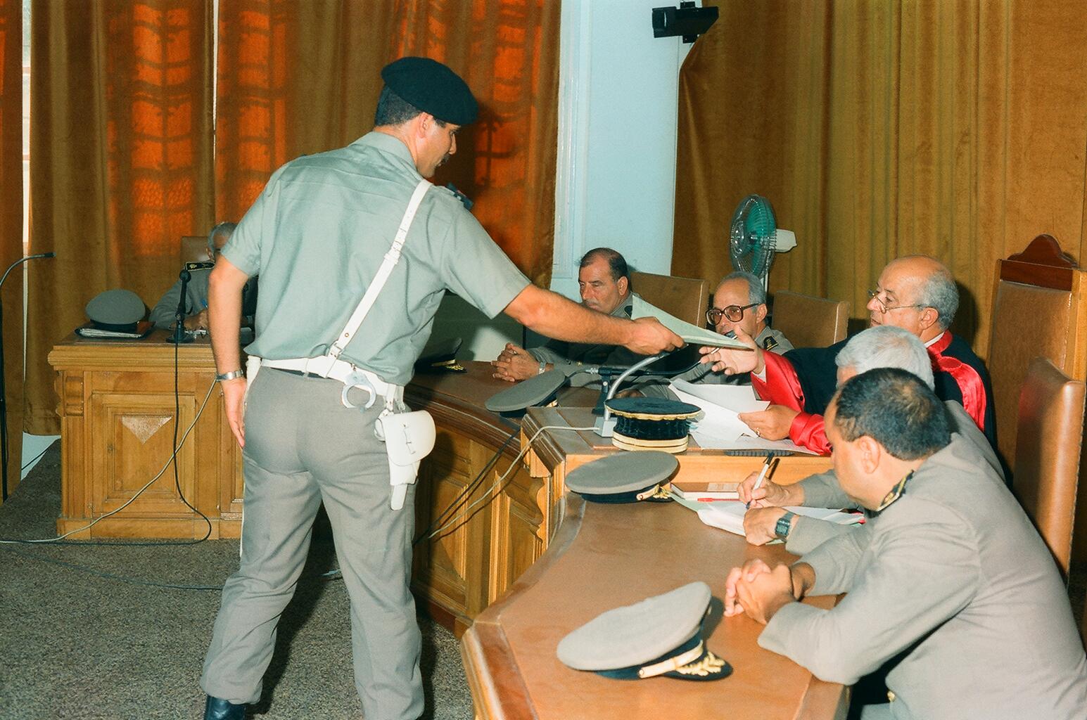 قضاة المحكمة 